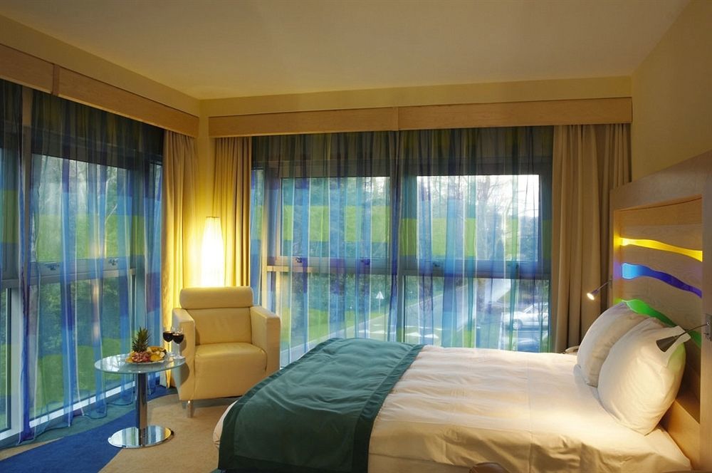 Radisson Blu & Spa, Little Island Cork Hotel